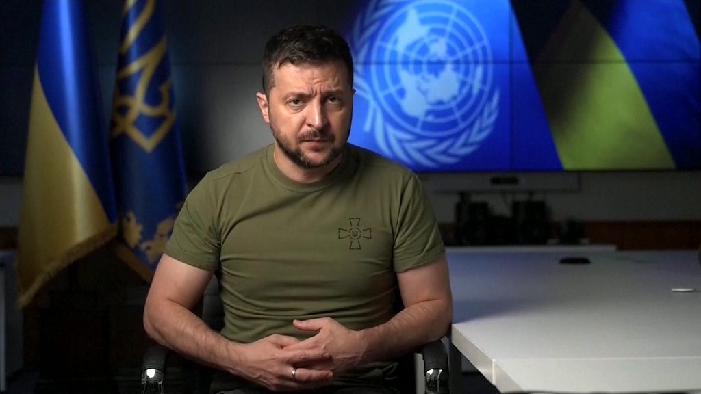 Kremlin Confirms Ukraine Talks 'On Pause' As Zelensky Rules Out Giving Up The East - BERITAJA